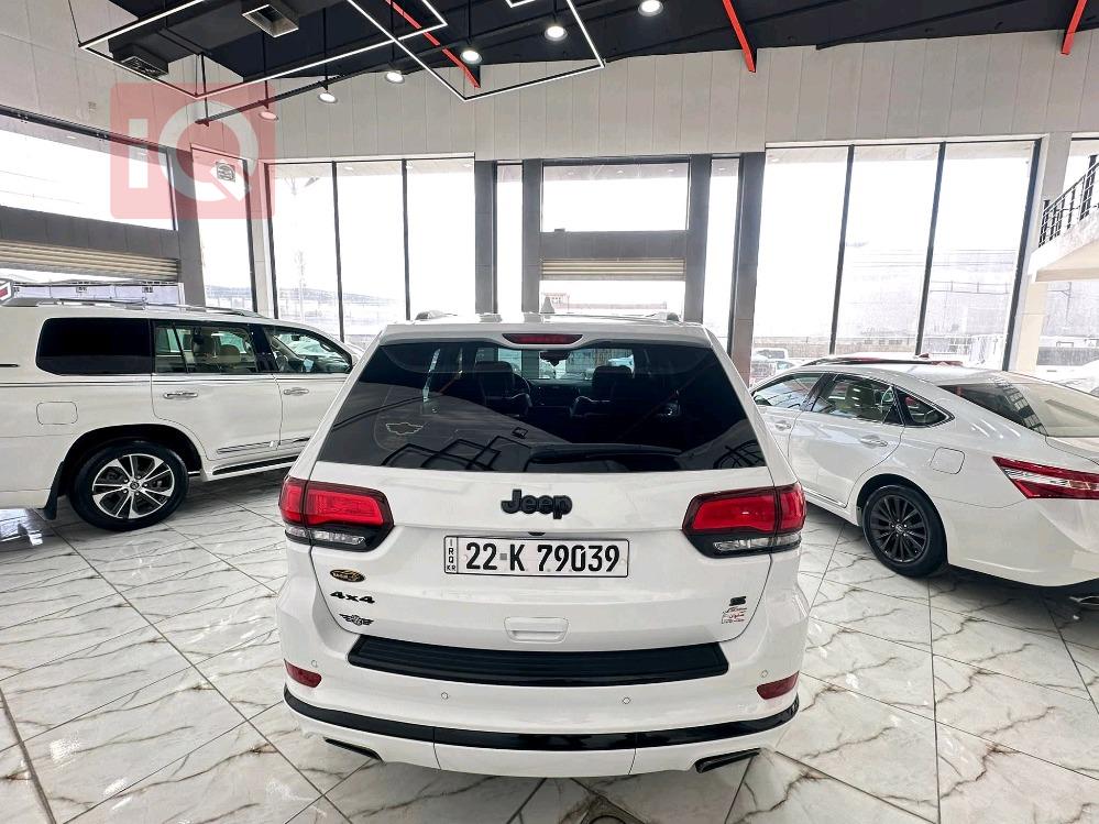 جيب جراند شيروكي